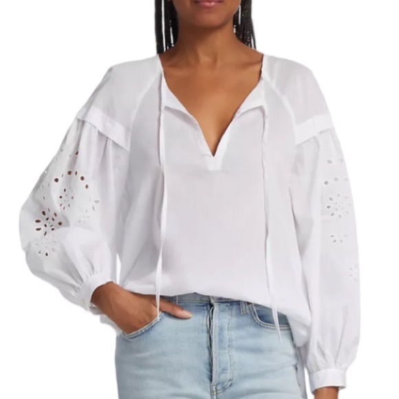 Rails Tops - Rails Dari 100% Cotton Blouse with Eyelet Sleeve Detail. Size L